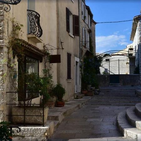 Apartment In Niza Exterior foto